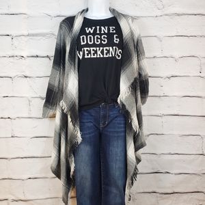 Maurices Drape Front 3/4 Sleeve Plaid Cardigan M